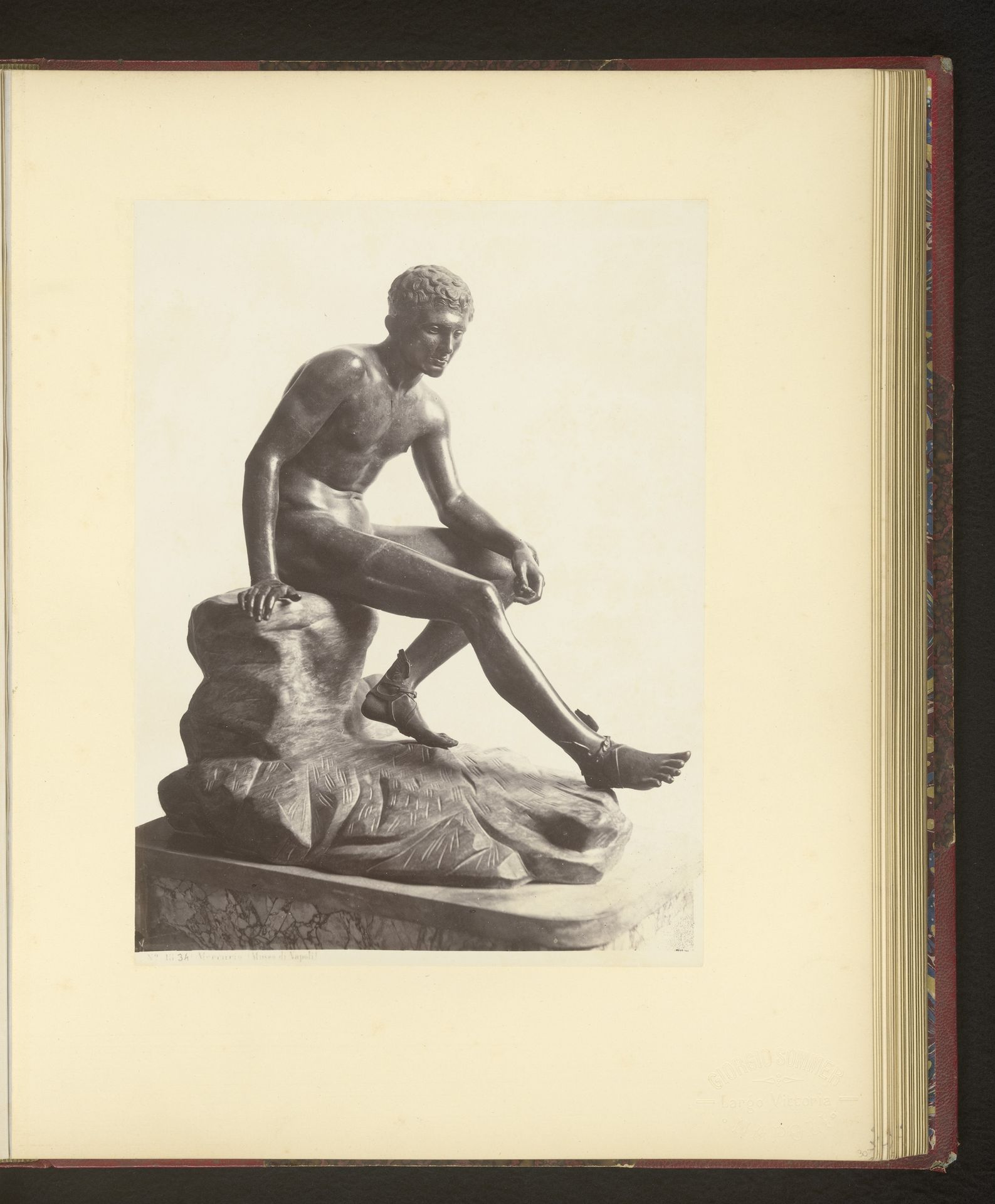 Bronzen sculptuur van Mercurius by Giorgio Sommer