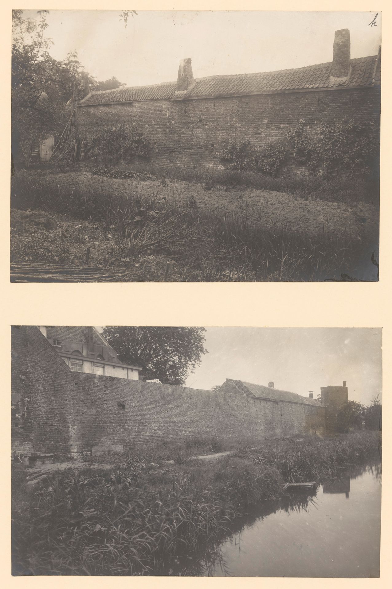 Twee gezichten op de stadsmuur van Harderwijk by anoniem (Monumentenzorg)