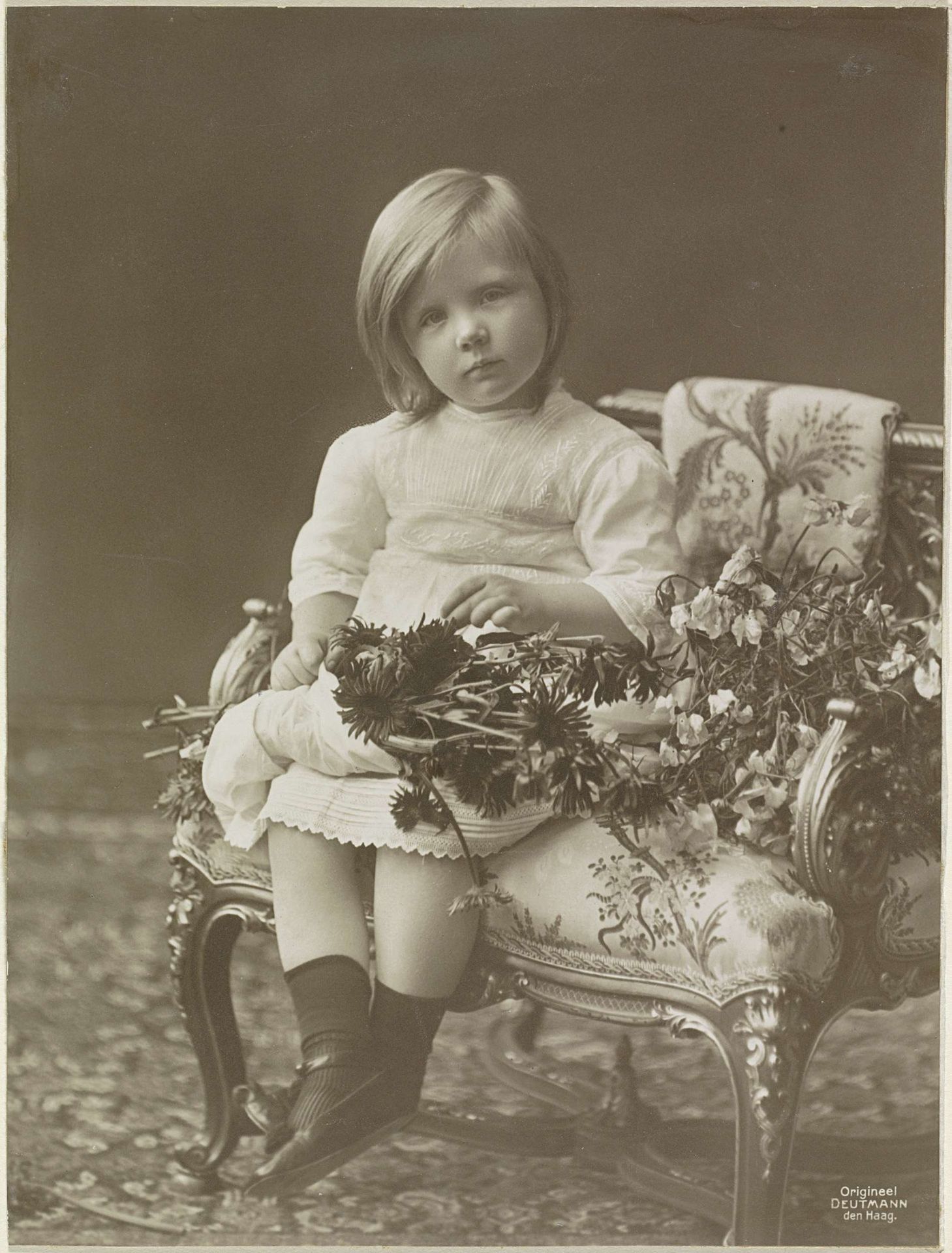 Portret van Juliana, koningin der Nederlanden by Herman Deutmann