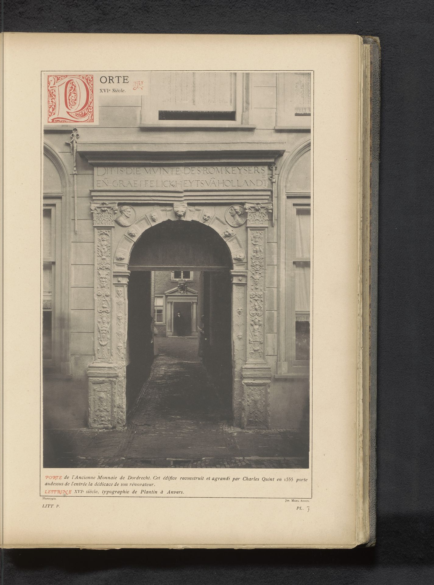 Muntpoort te Dordrecht by Anonymous