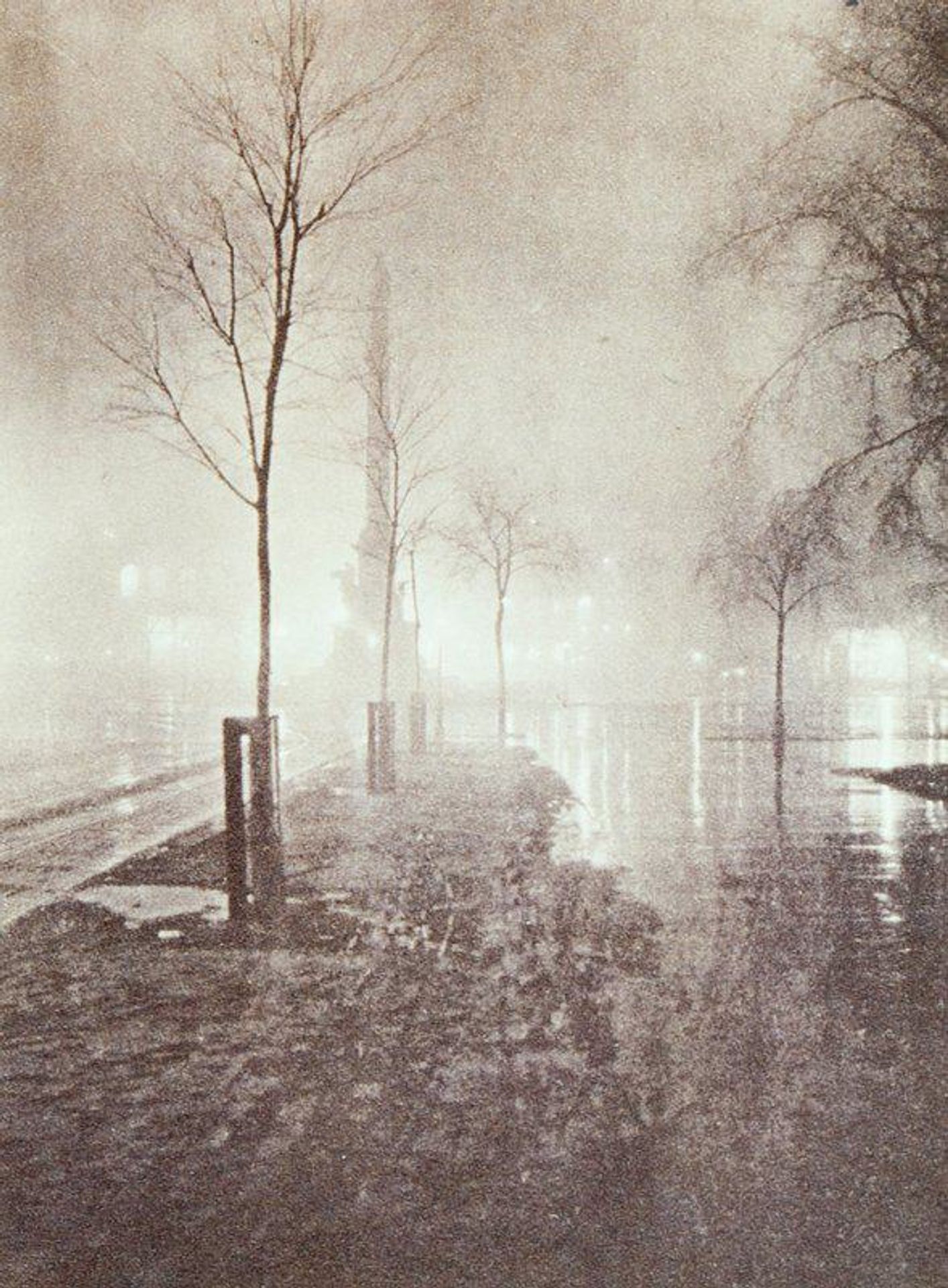 A Wet Night by William A. Fraser