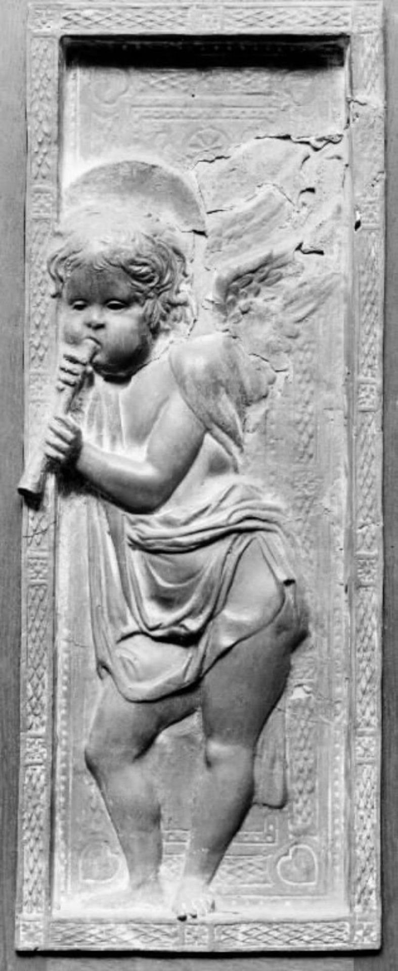 Klarinetblæsende putto by Anonymous