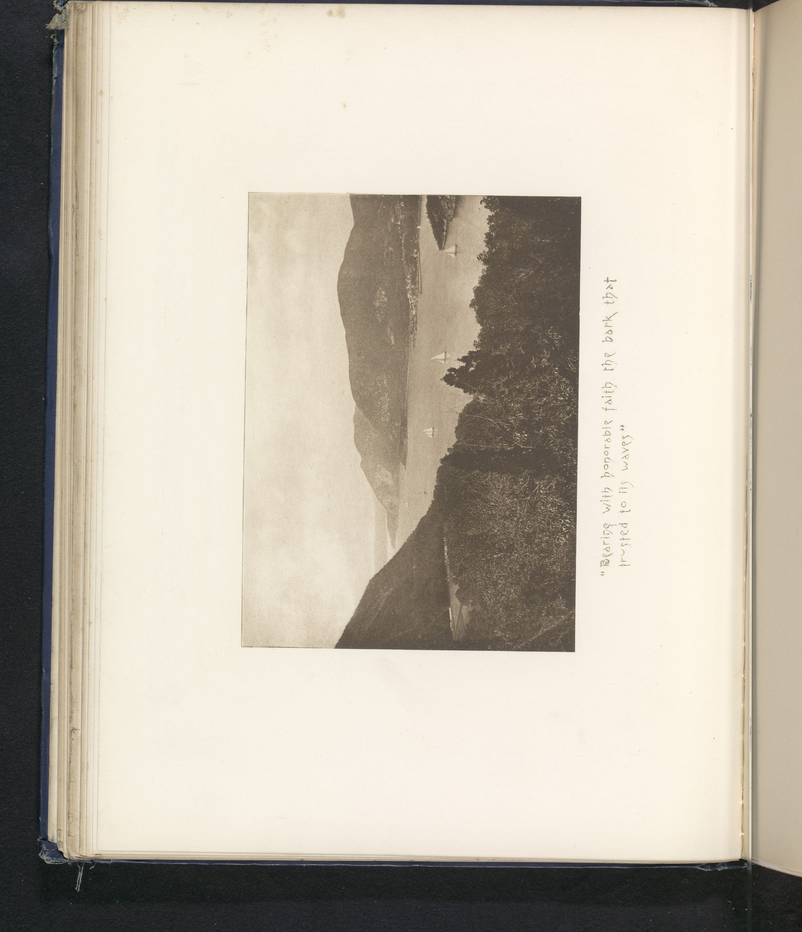 Gezicht op een baai nabij Sleepy Hollow by J.L. Williams