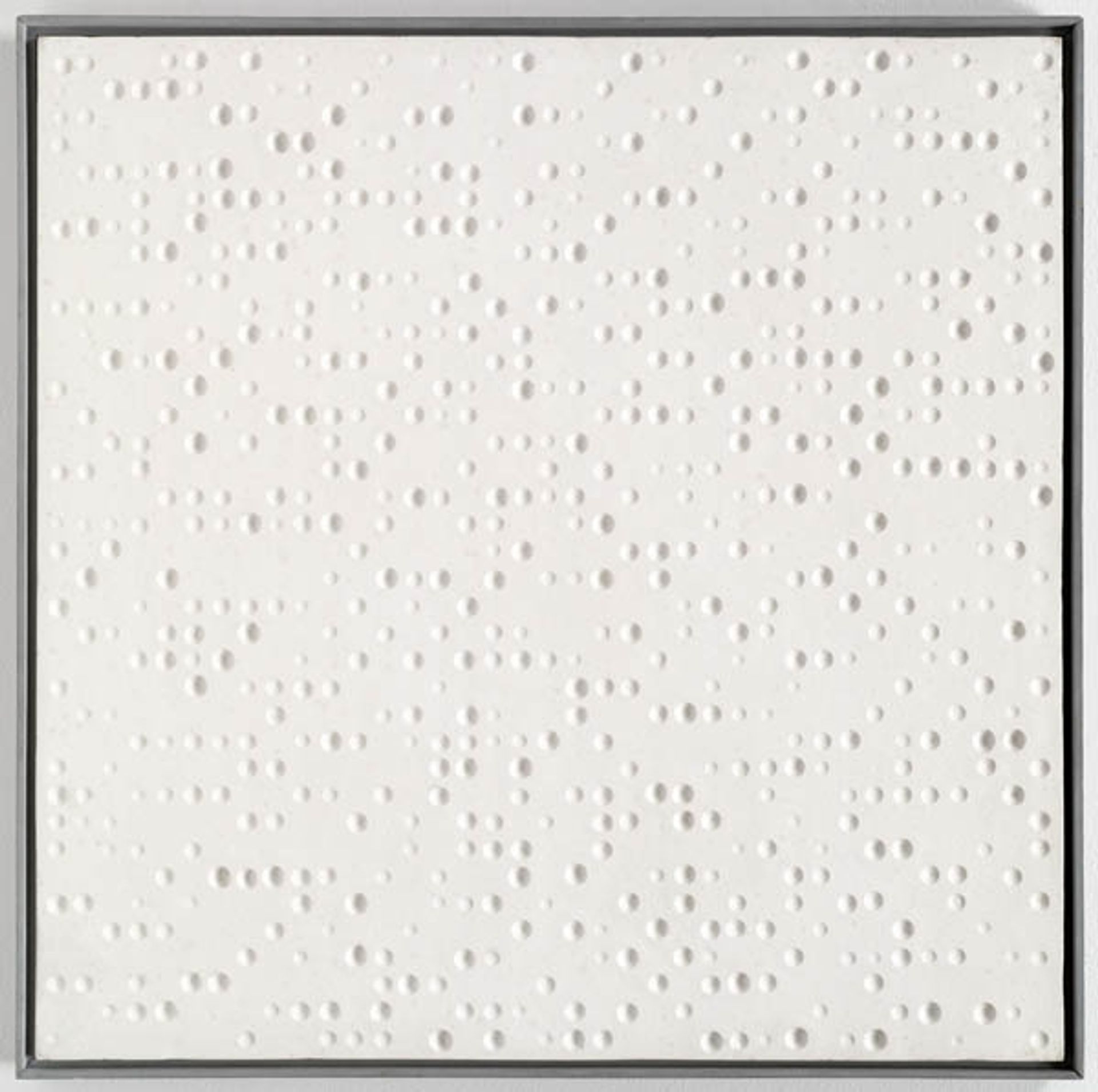 Weisse Struktur, Zufallsverteillung II by Gerhard von Graevenitz