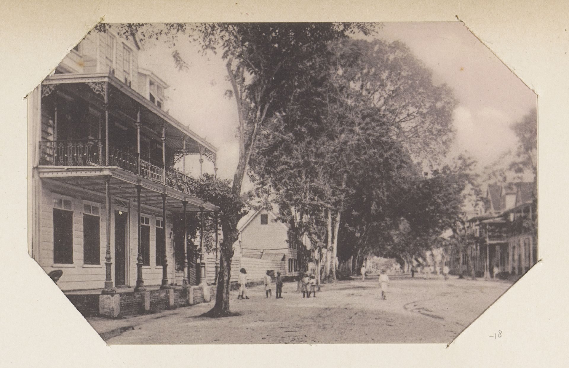 Gravenstraat in Paramaribo by Eugen Klein