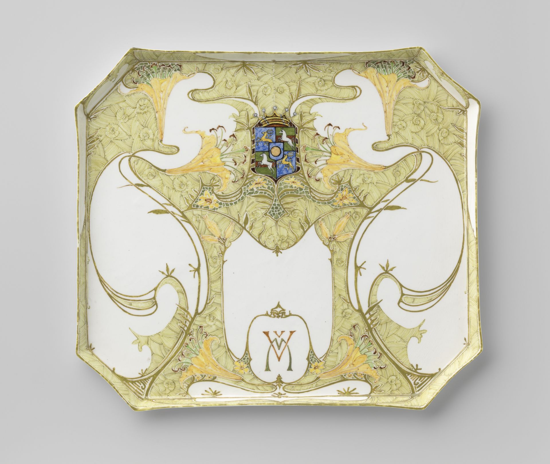 Blad, deel van een tête-à-tête, beschilderd met lelies by N.V. Haagsche Plateelfabriek Rozenburg