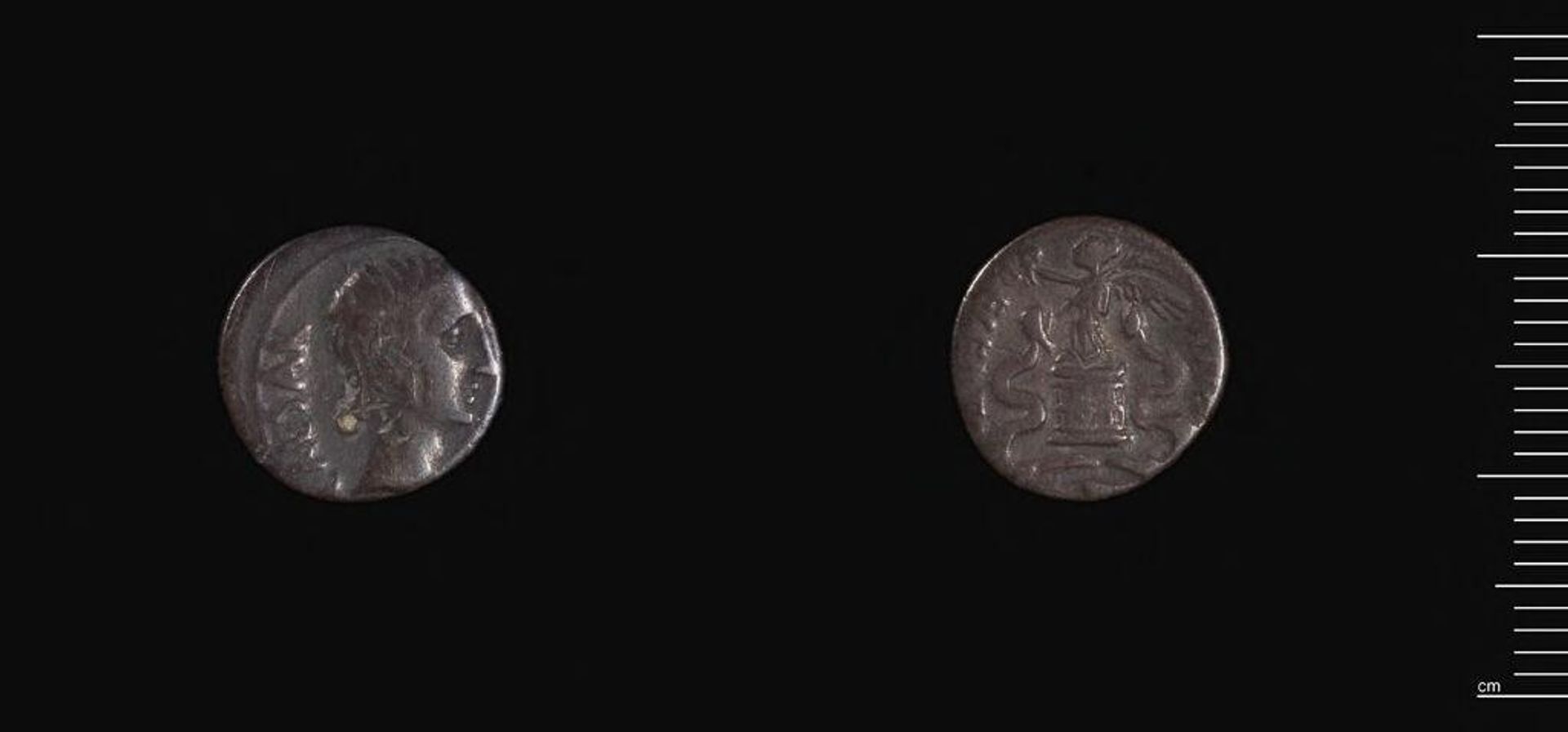 Quinarius of Octavian, Uncertain Mint, Italy by Issued by Octavian