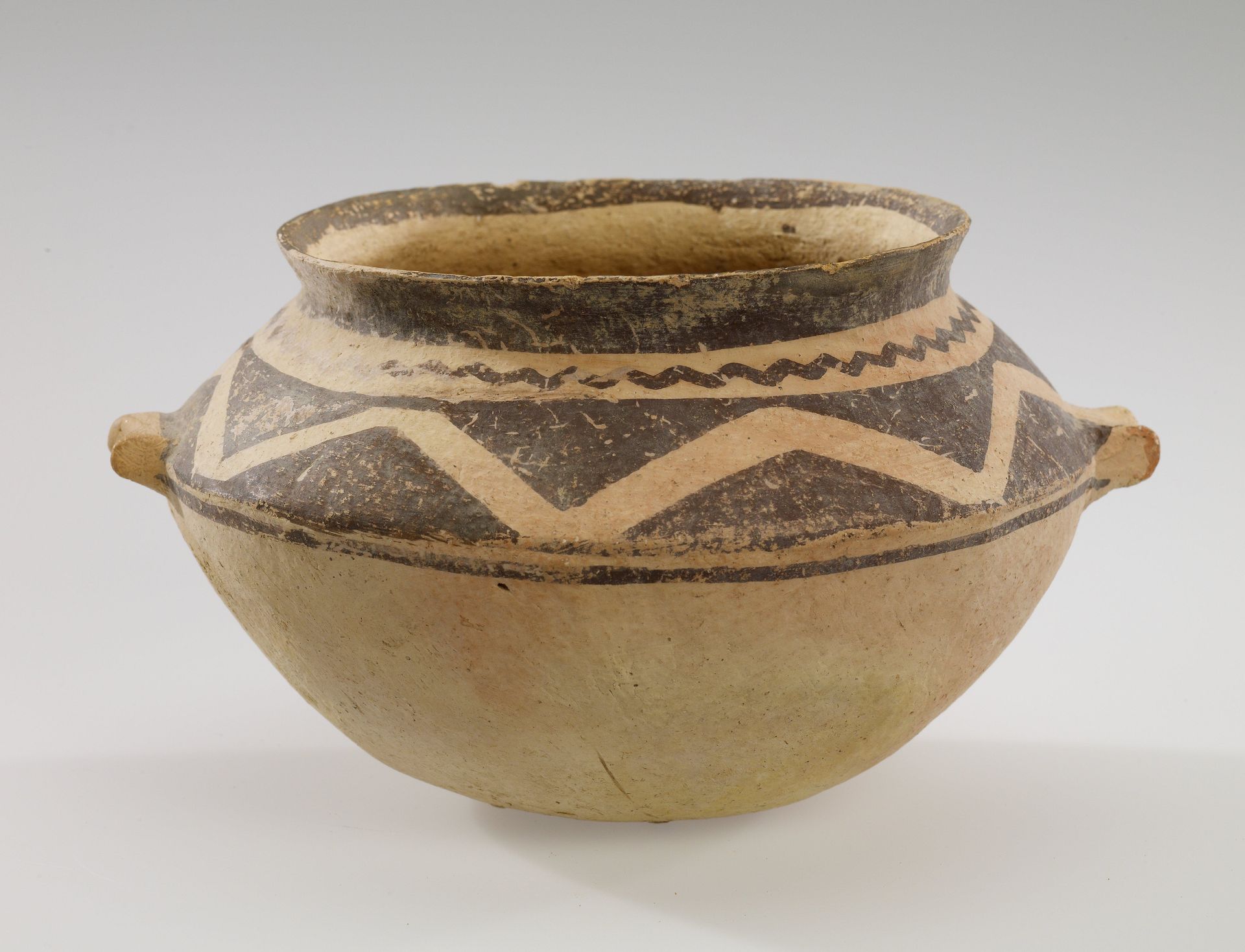 Storage Jar (lei) by Xindian