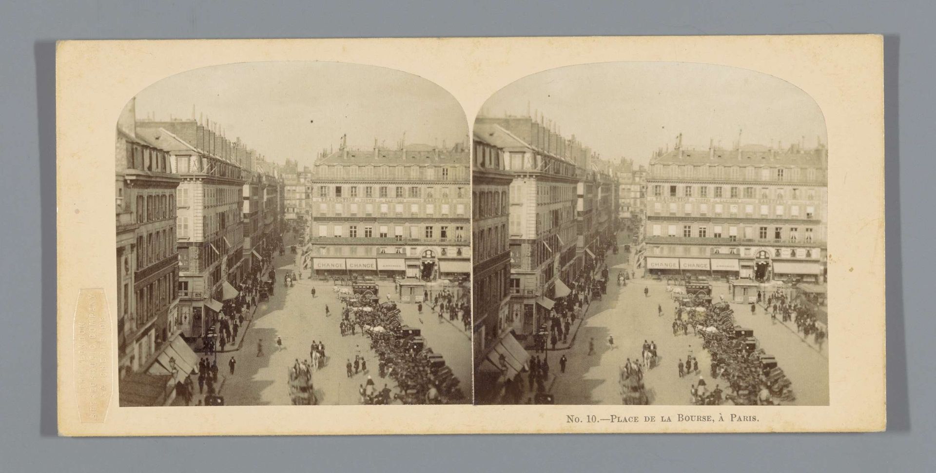 Gezicht op de Place de la Bourse te Parijs by London Stereoscopic Company