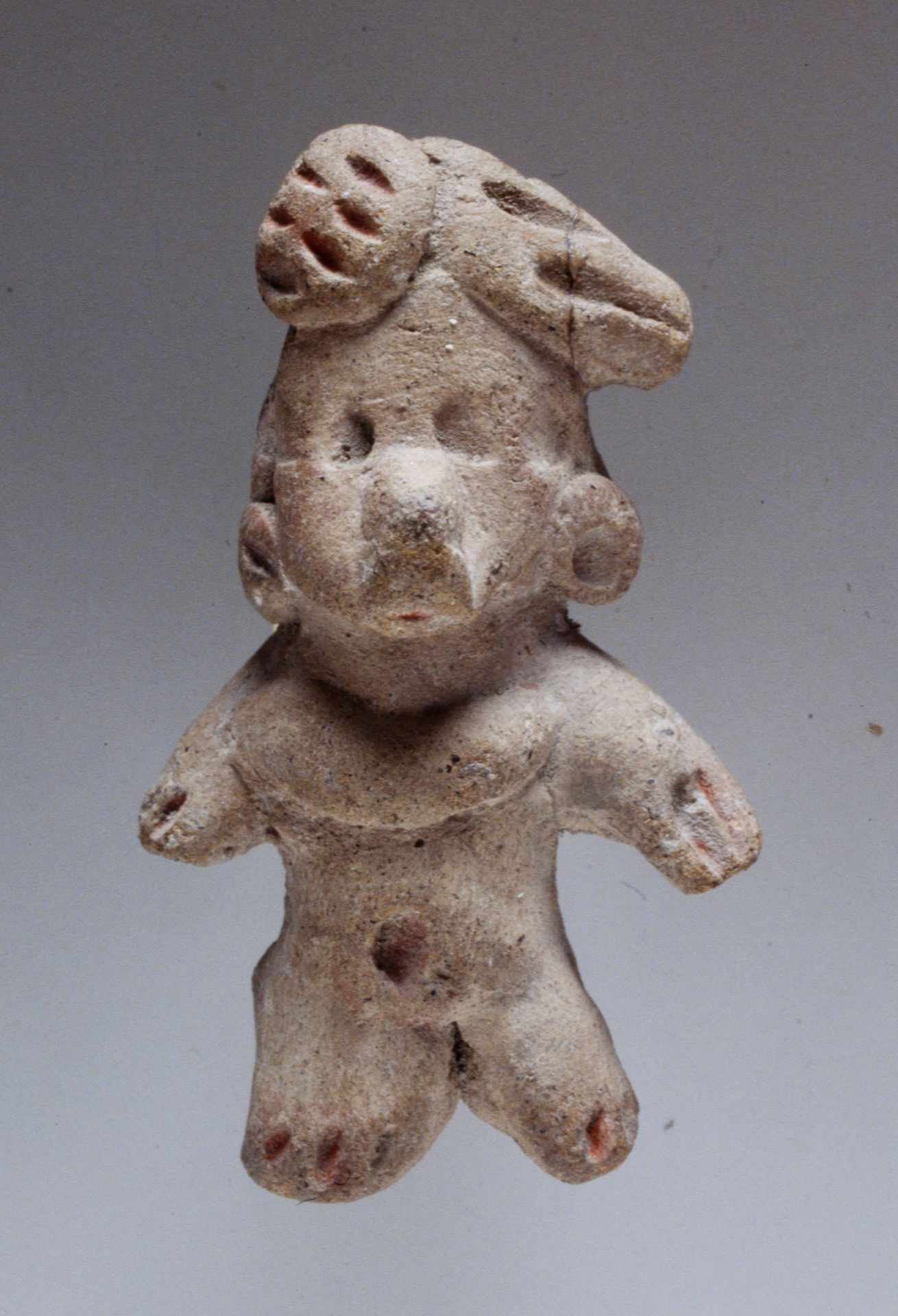 Standing figure by Chupícuaro