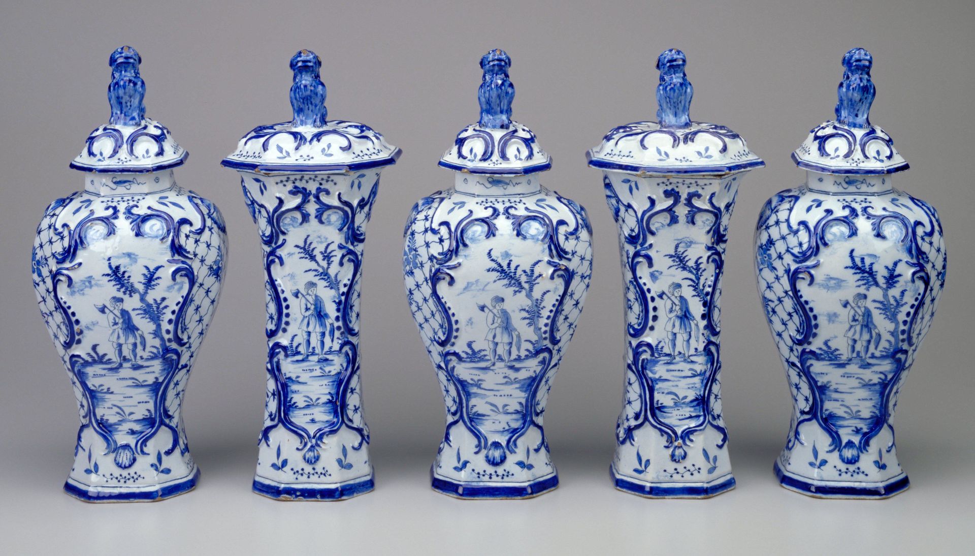 Pear-shaped vase with cover by Jacobus Halder Adriaesensz