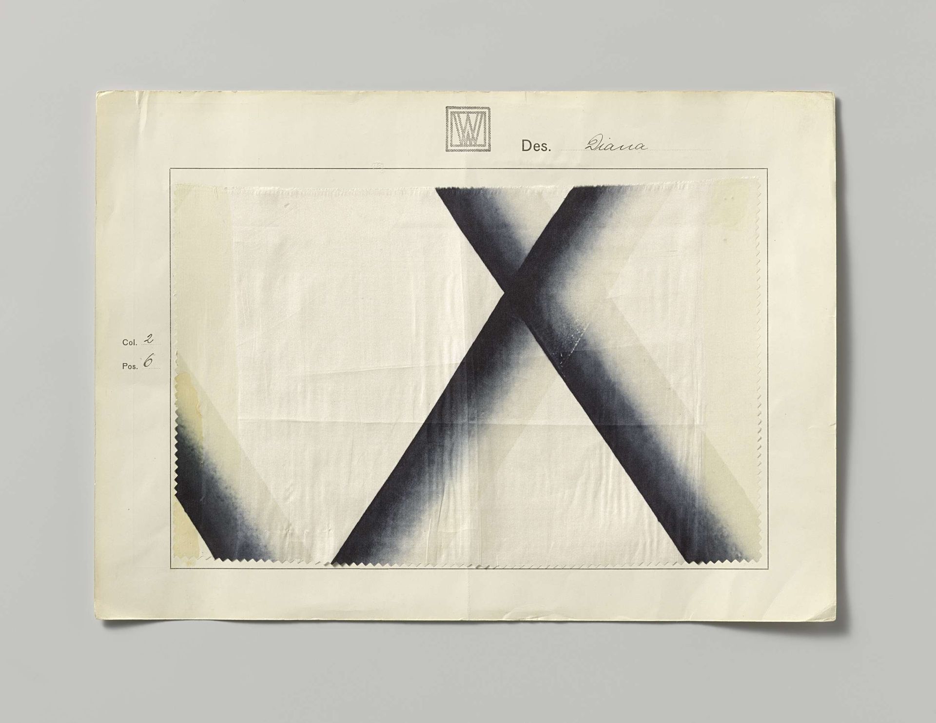 Staal met bedrukte zijde, dessin Diana by Wiener Werkstätte