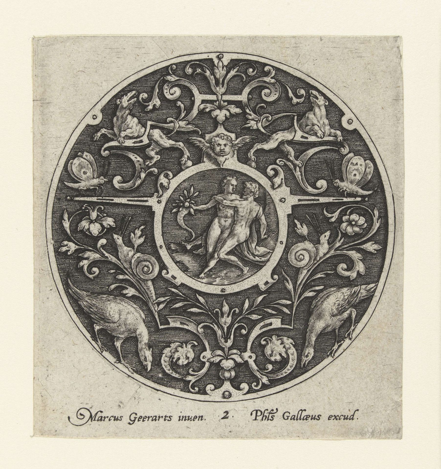 Rond ornament, in een medaillon in het midden zit een paar by Philips Galle