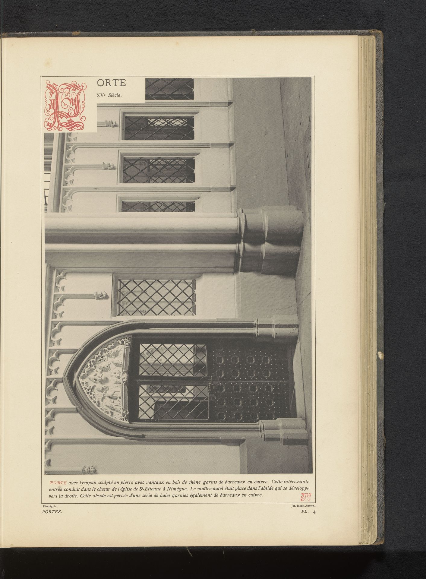 Poort van de Sint-Stevenskerk te Nijmegen by Anonymous