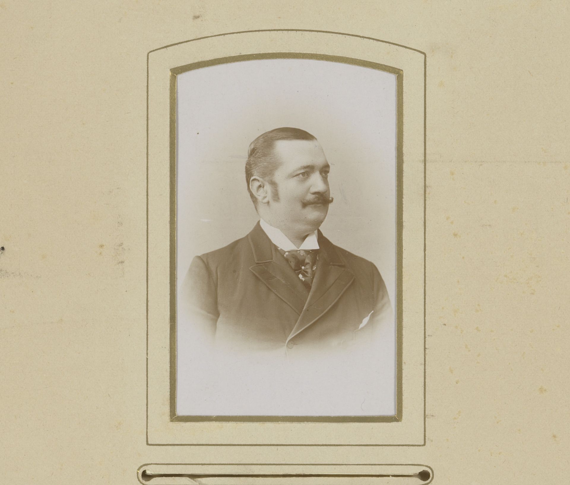 Portret van een man met snor by Edouard Fabronius