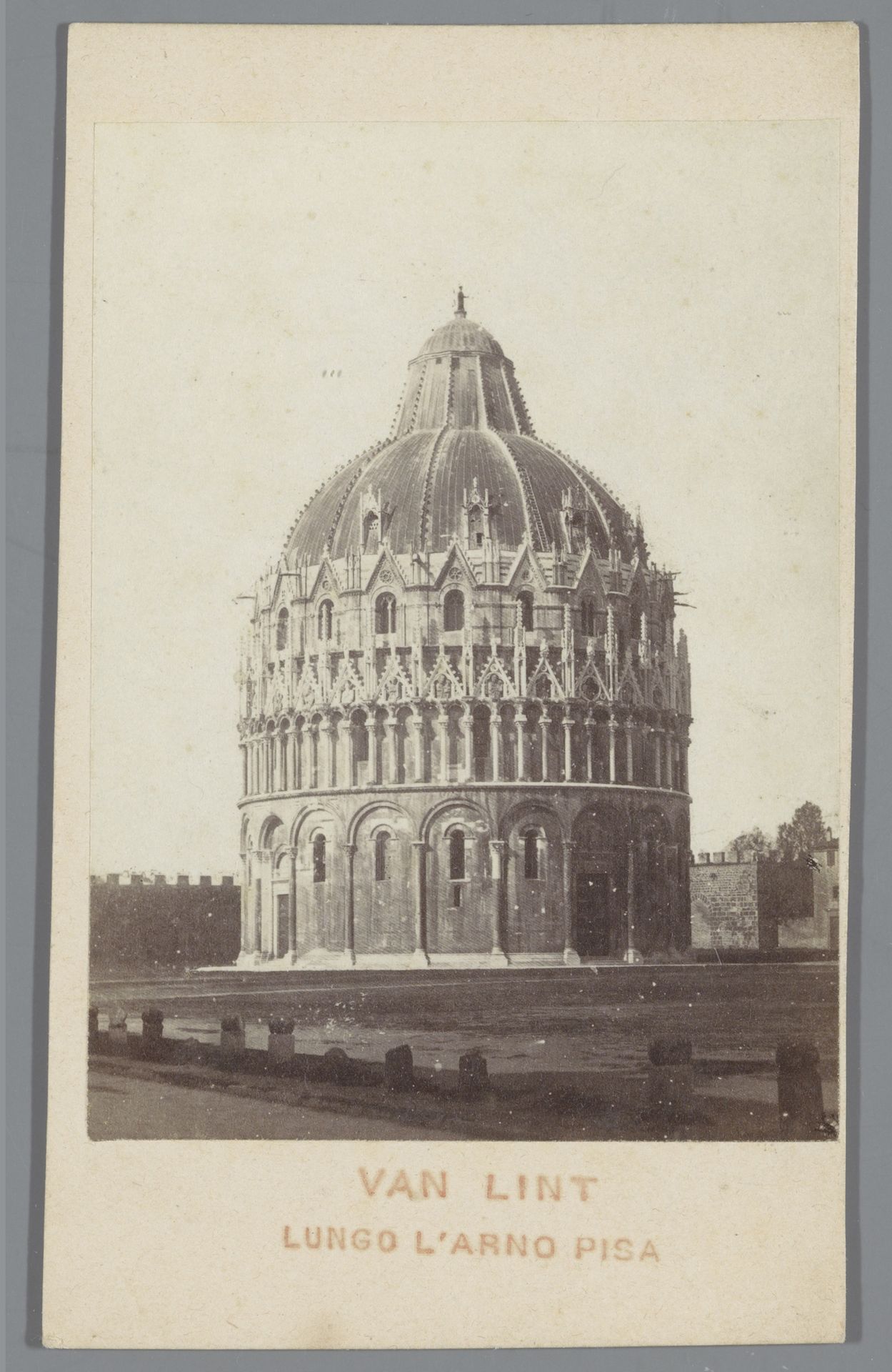 Baptisterium, Pisa by Enrico van Lint