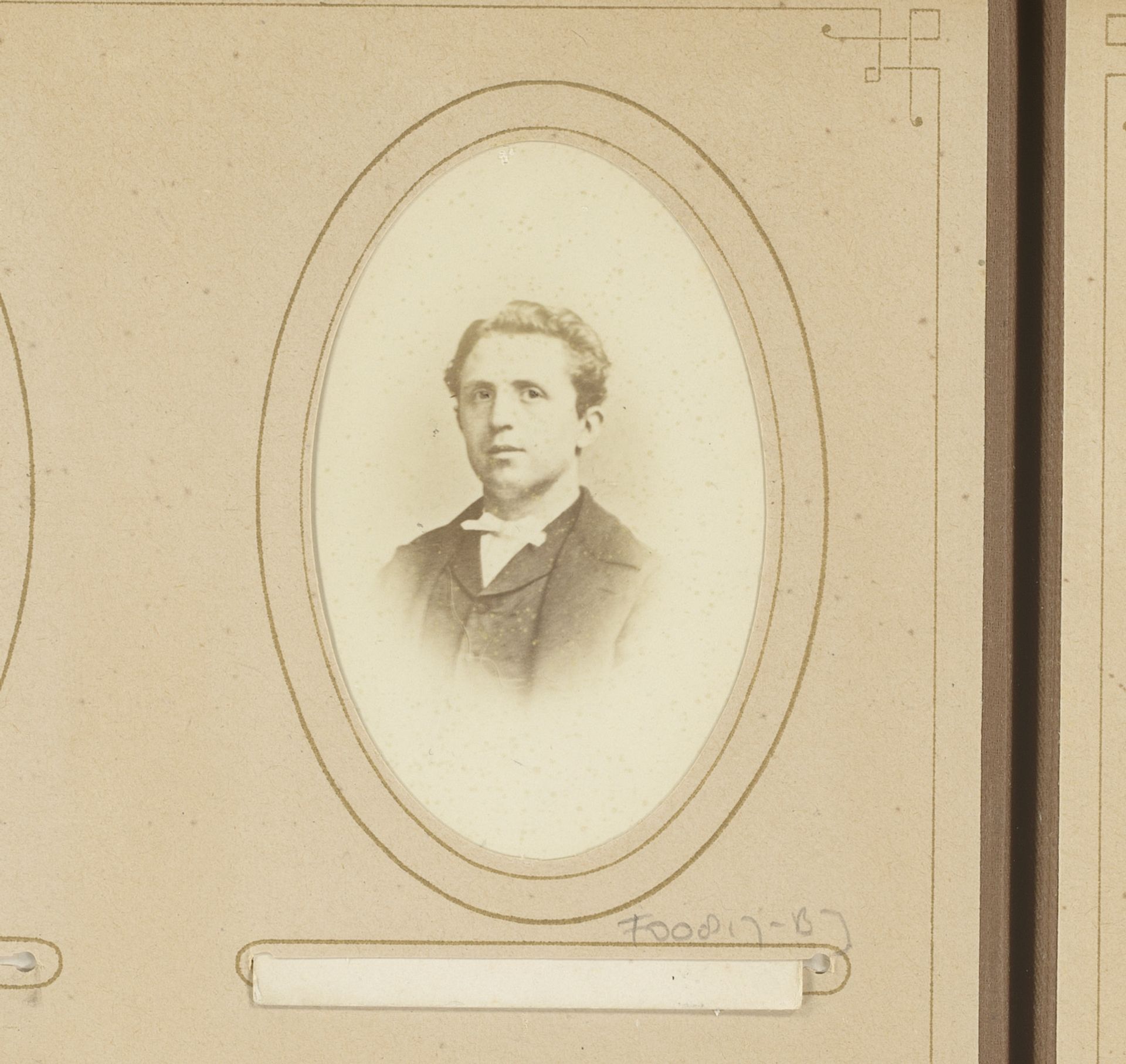 Portret van een man, aangeduid als A. Kuijper by S. van Caspel & Stapert