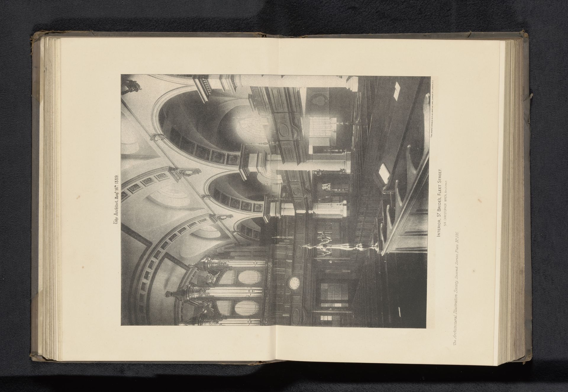Interieur van de St. Bride's Church te Londen by Anonymous