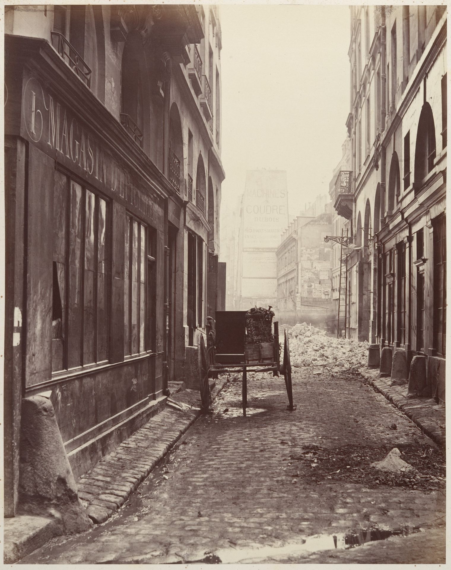 Rue Estienne, de la rue Boucher by Charles Marville