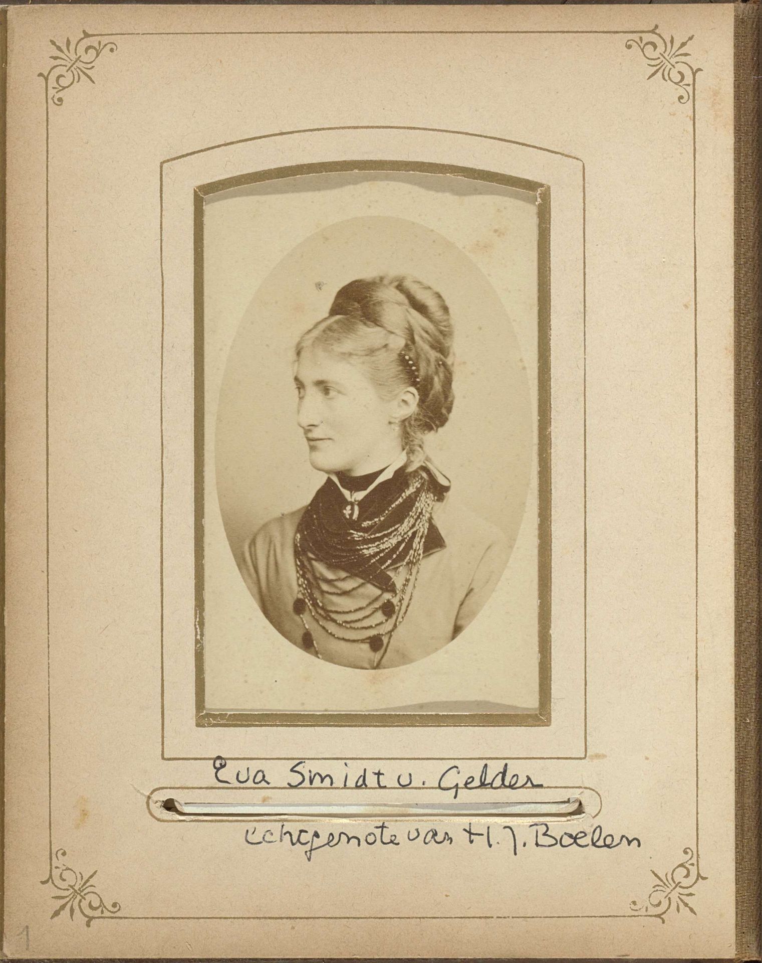 Portret van Eva Smidt-Van Gelder by Johannes Wilhelmus Franciscus Offenberg