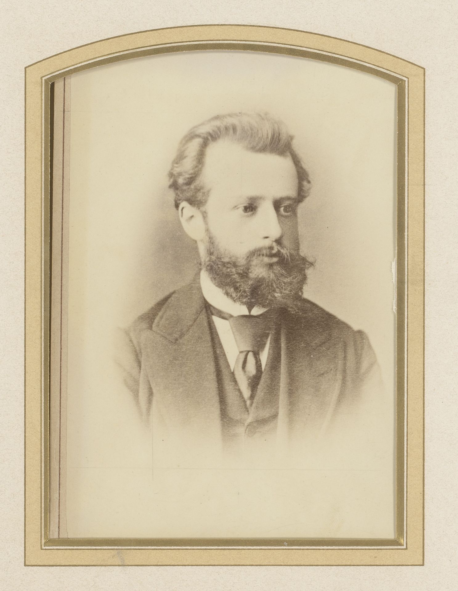 Portret van een man by Emile Schweitzer