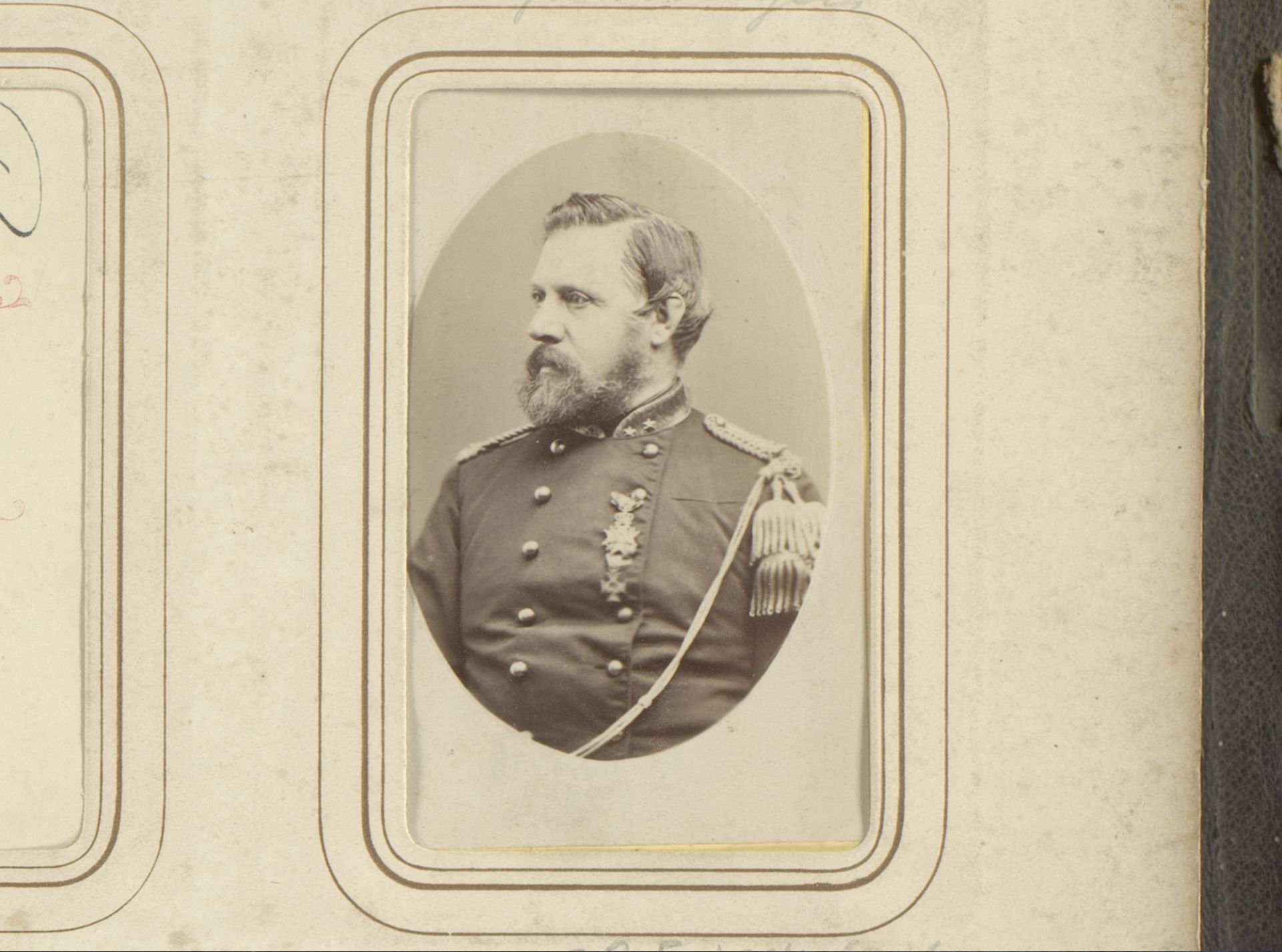 Portret van een man by Friedrich Julius von Kolkow
