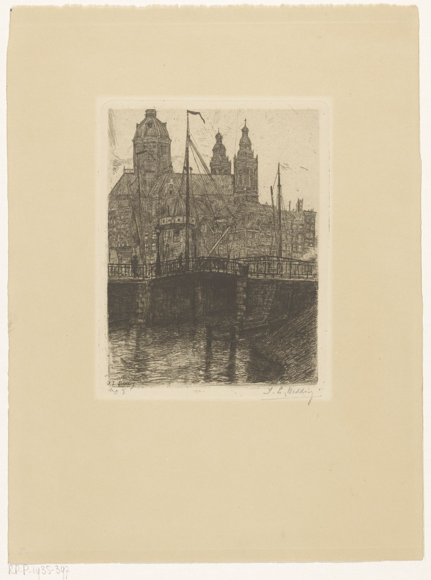 Gezicht op de St. Nicolaaskerk en de Schreierstoren te Amsterdam by Izaak Leendert Bedding