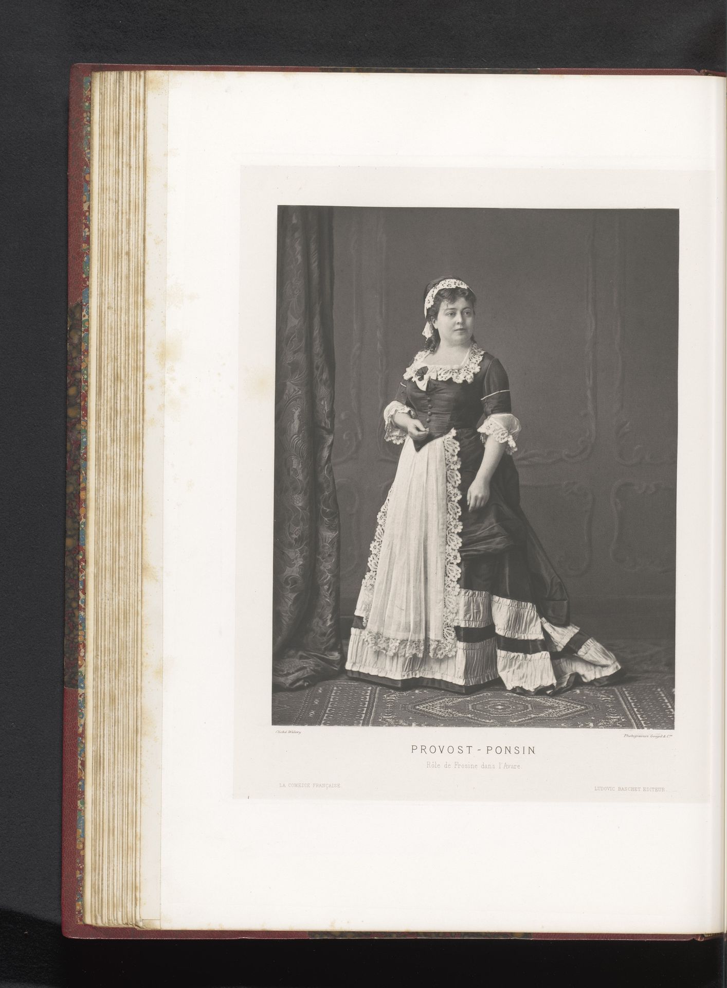 Portret van Adèle-Zélia Provost-Ponsin in de rol van Frosine in L'Avare by Anonymous