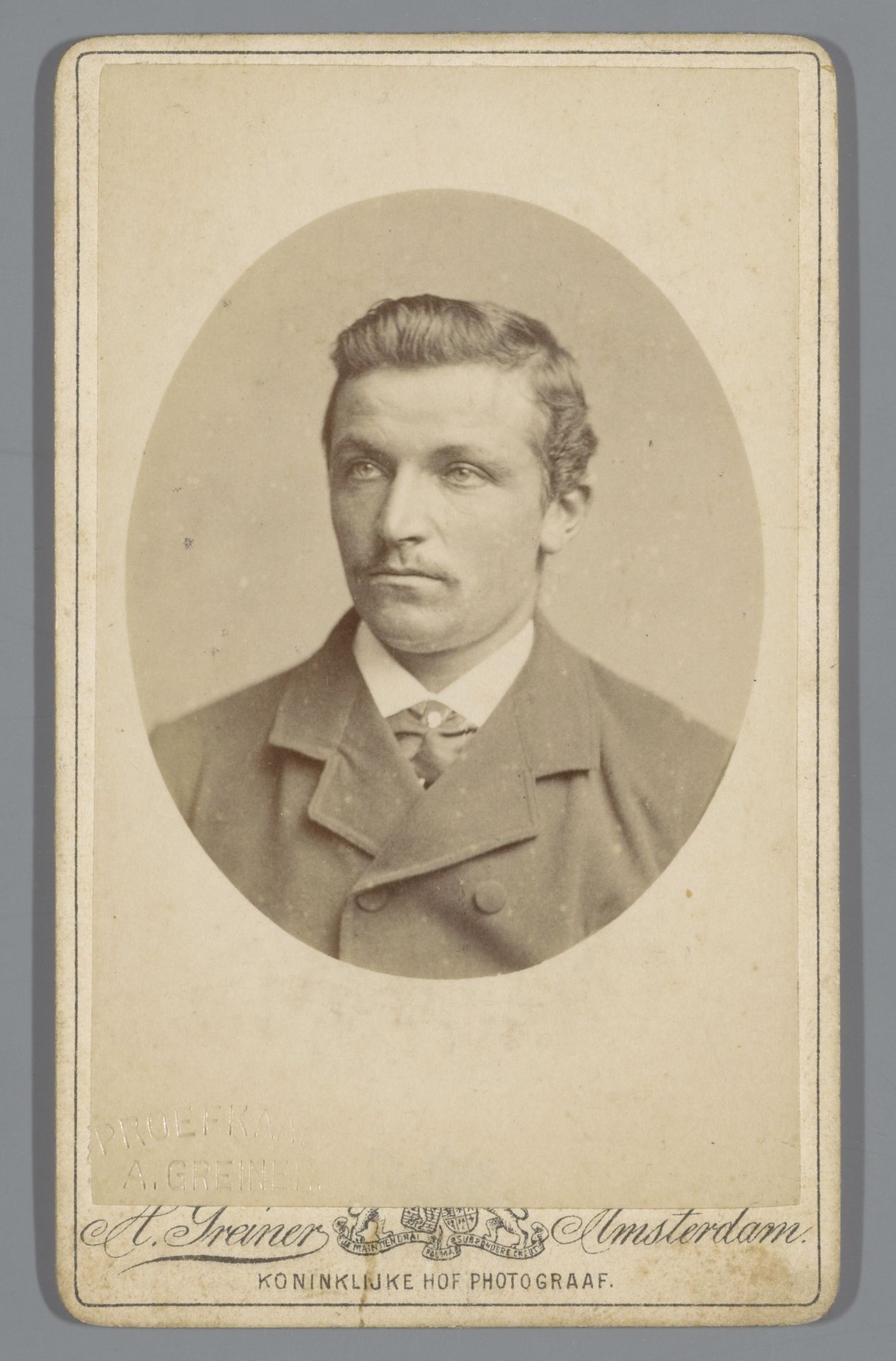 Portret van een onbekende man by Albert Greiner