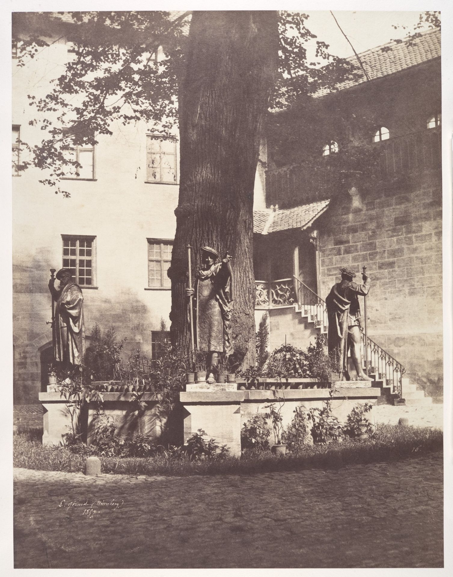 Nuremburg, Intérieur de la Cour du Burg impérial by Léon Gérard