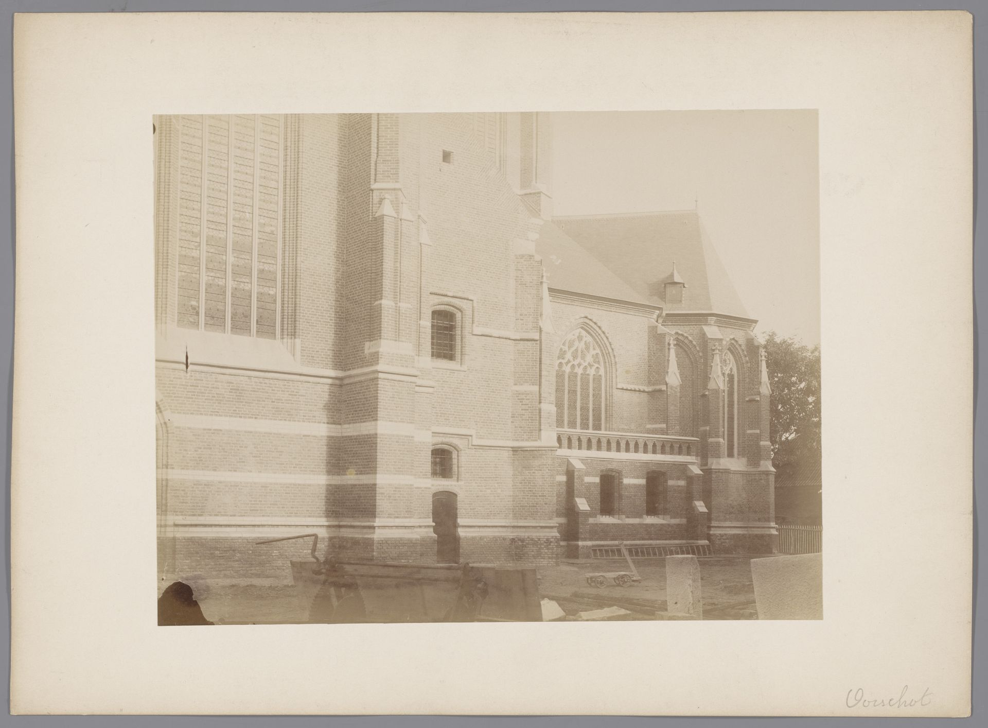 Gedeelte van de Sint-Pertrusbasiliek te Oirschot by anoniem (Monumentenzorg)