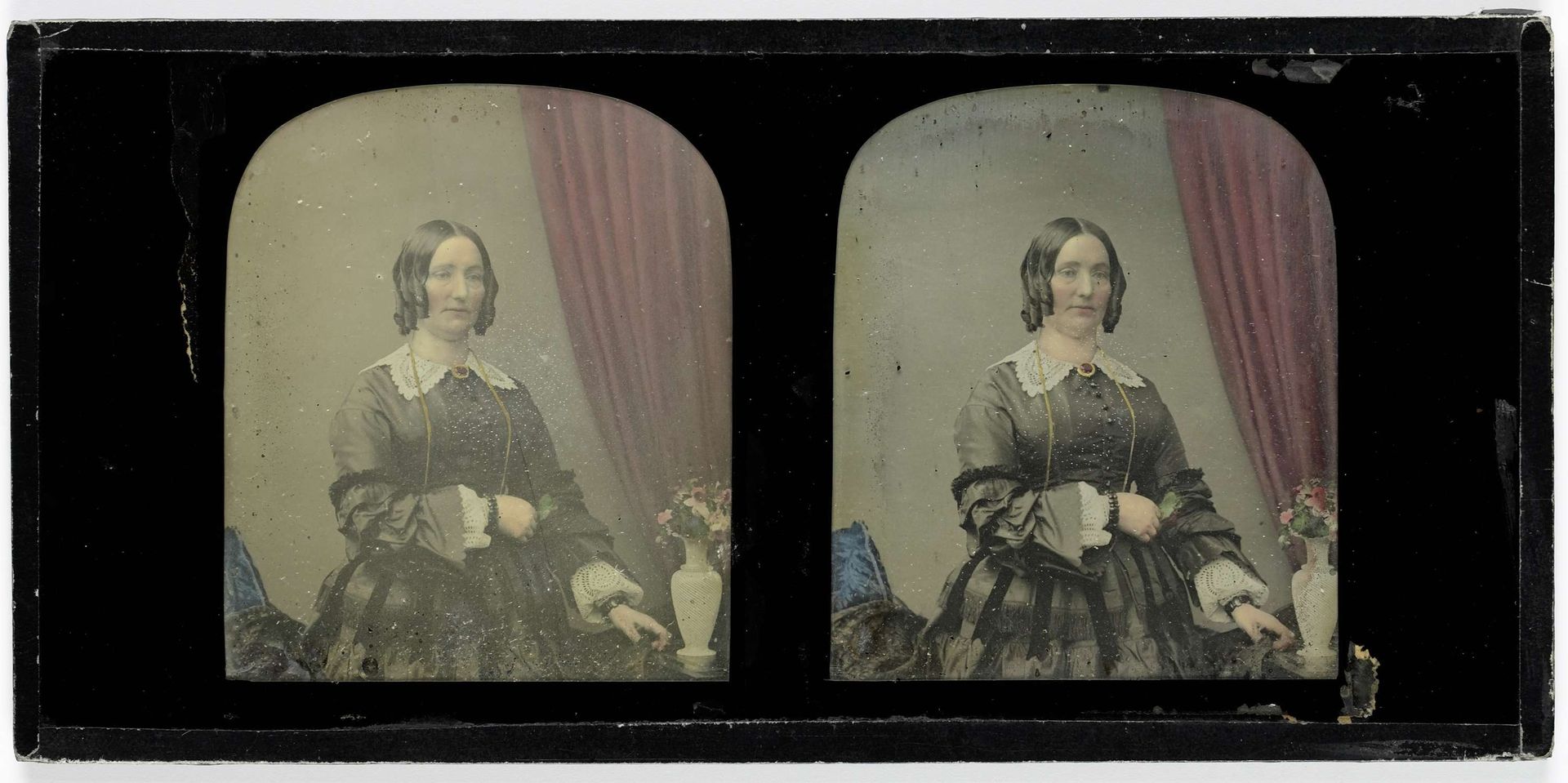 Portret van een onbekende vrouw by Antoine François Jean Claudet