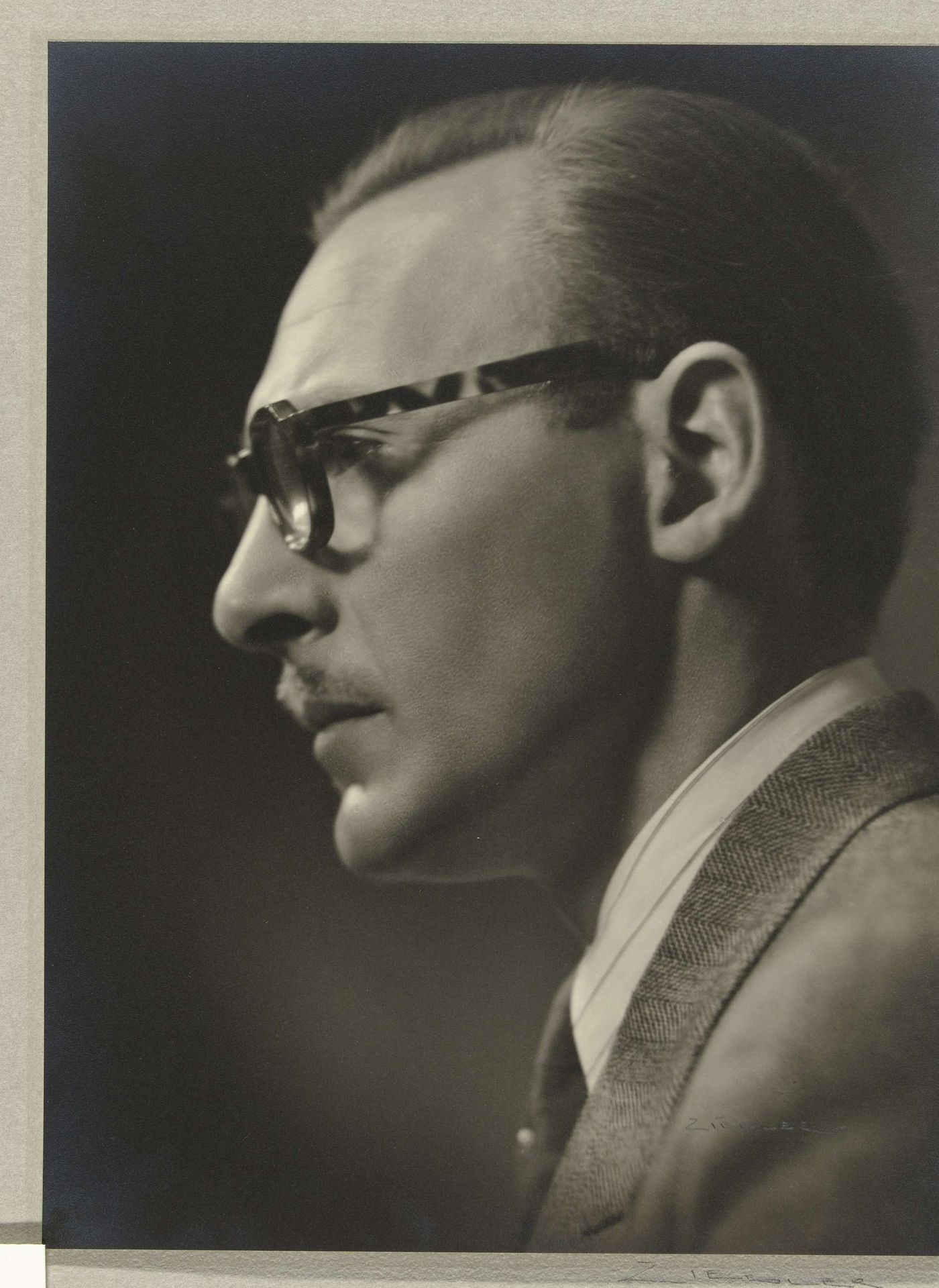 Portret van een onbekende man by Franz Ziegler