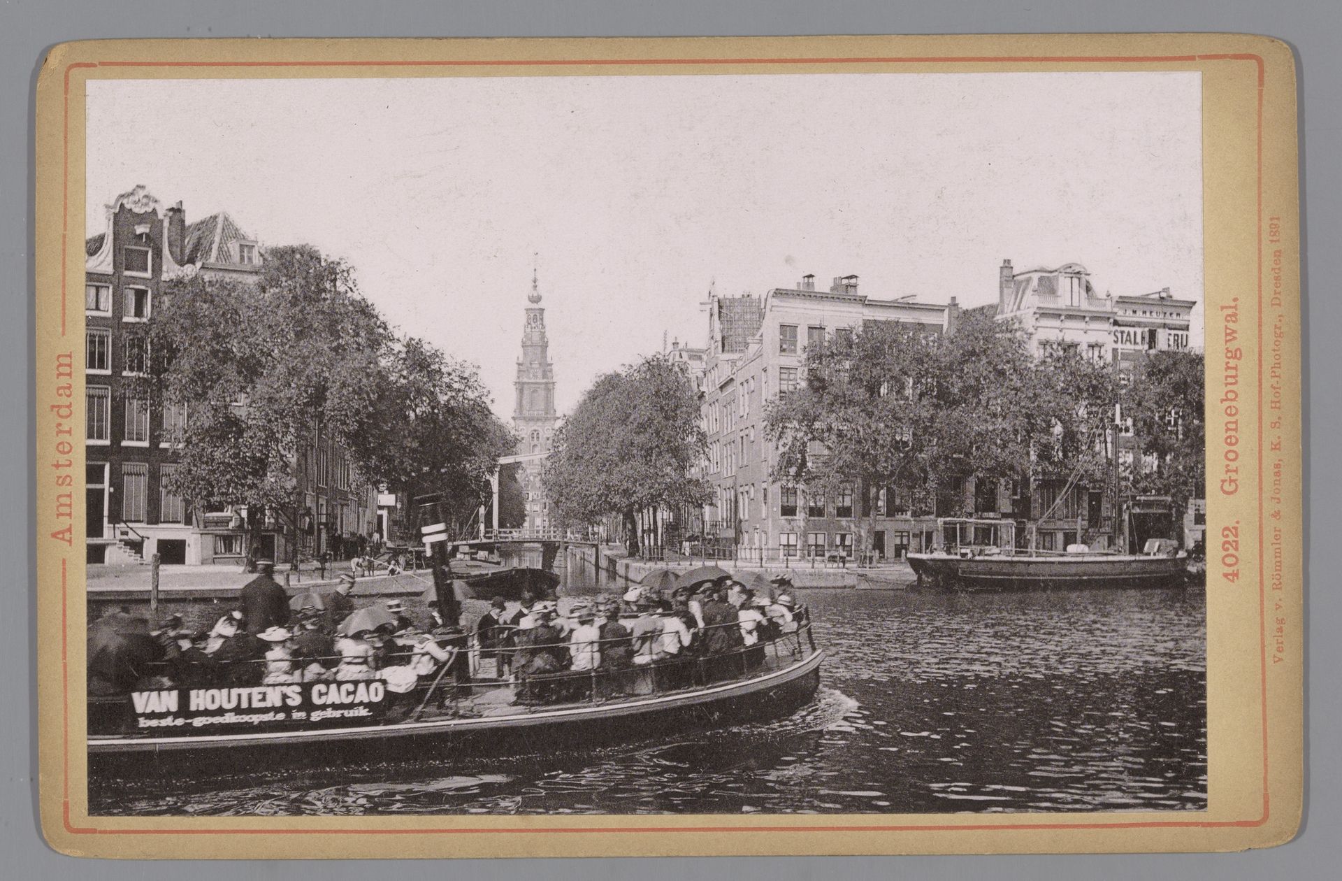 Gezicht op Binnen-Amstel bij Groenburgwal te Amsterdam by Römmler & Jonas