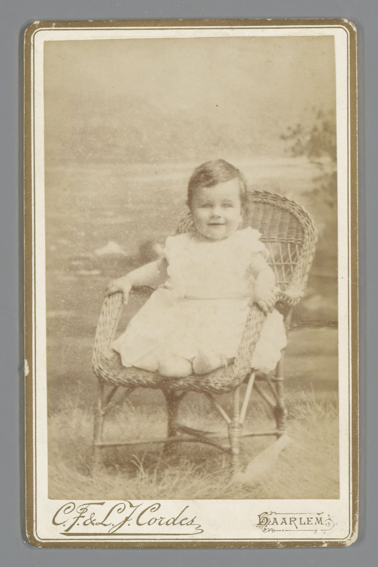 Portret van Johanna Geertruida Jonker by Gebroeders Cordes