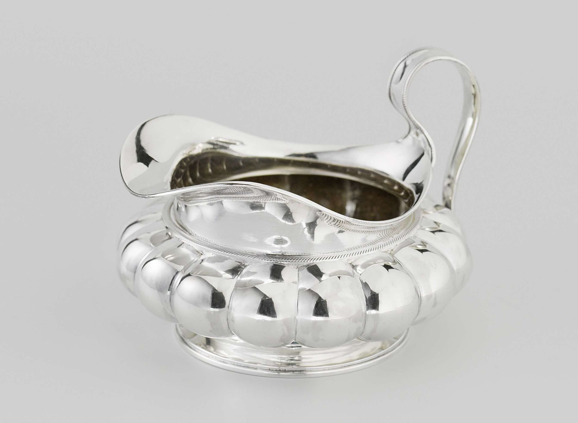 Three-piece tea service by Theodorus Gerardus Bentvelt