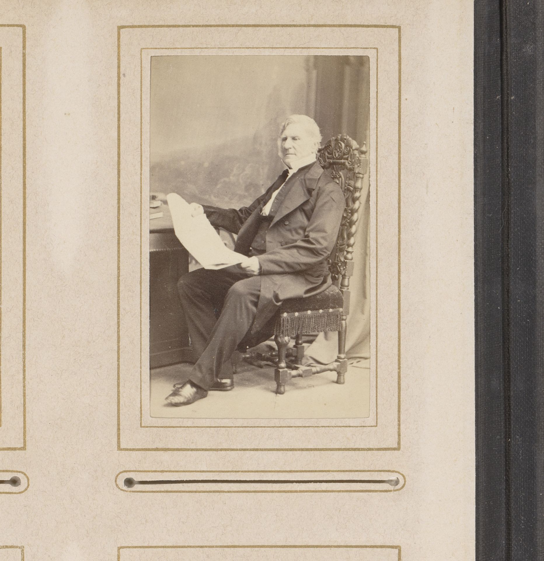 Portret van een zittende man met document by W.A. Smith
