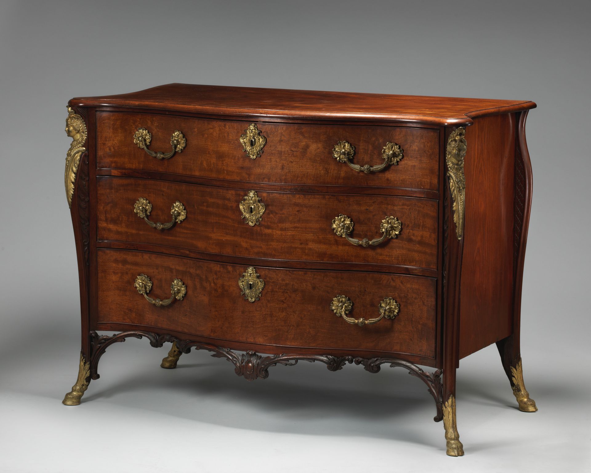 Chest of drawers by William Vile