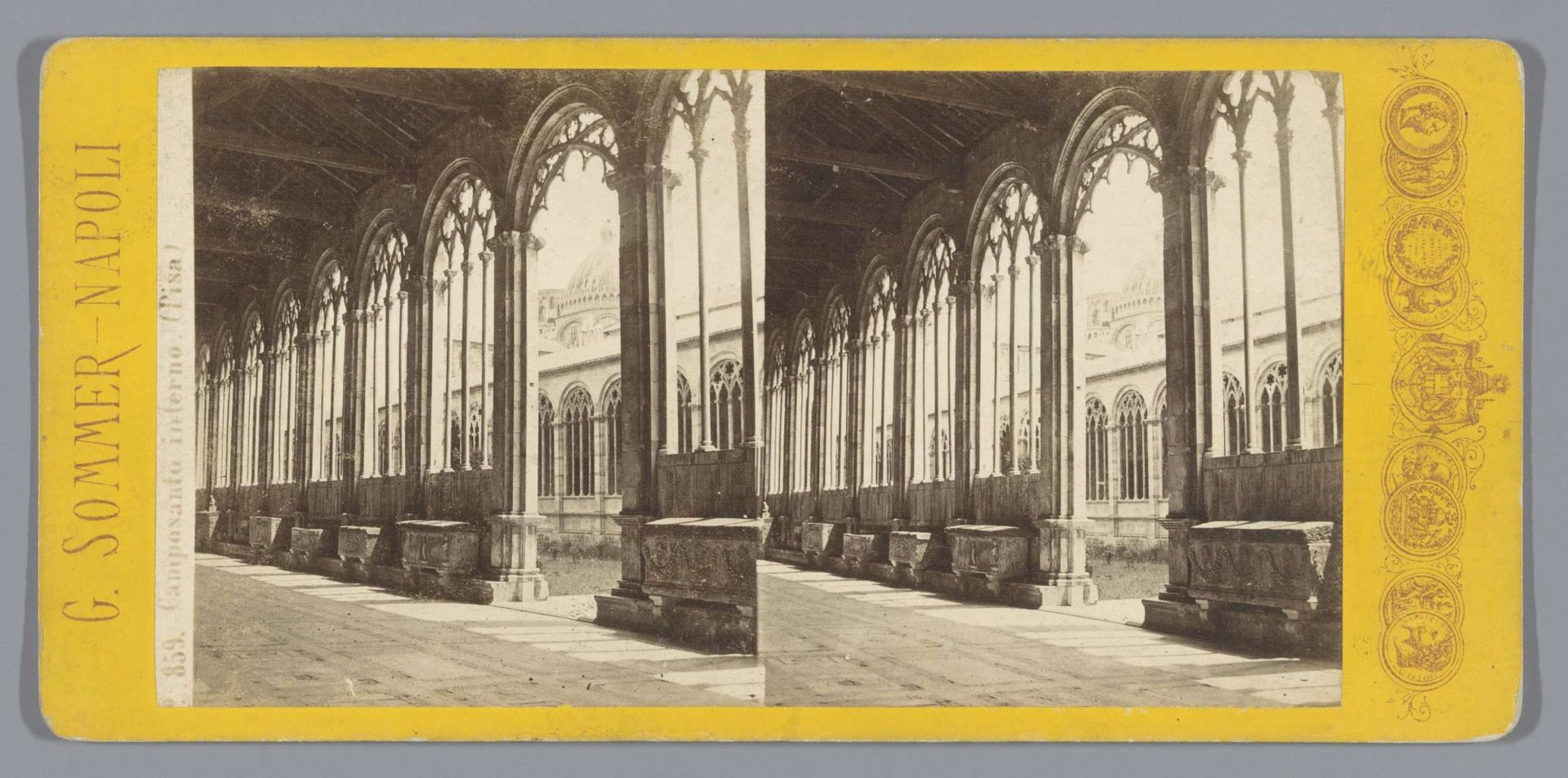 Zuilengalerij van het Campo Santo in Pisa by Giorgio Sommer