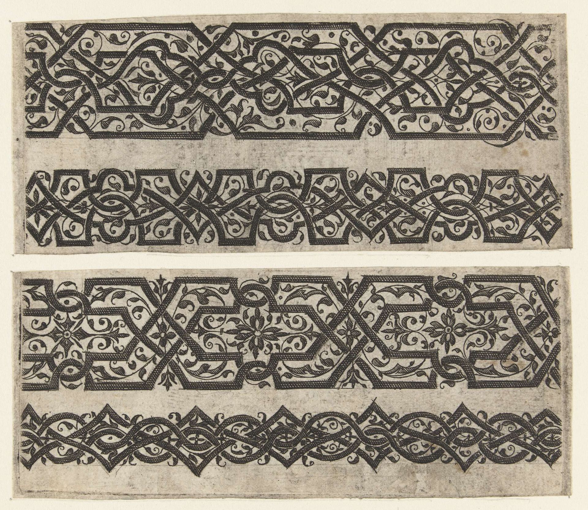 Twee smalle en twee brede friezen met zwarte moresken op een witte ondergrond by Balthazar van den Bos