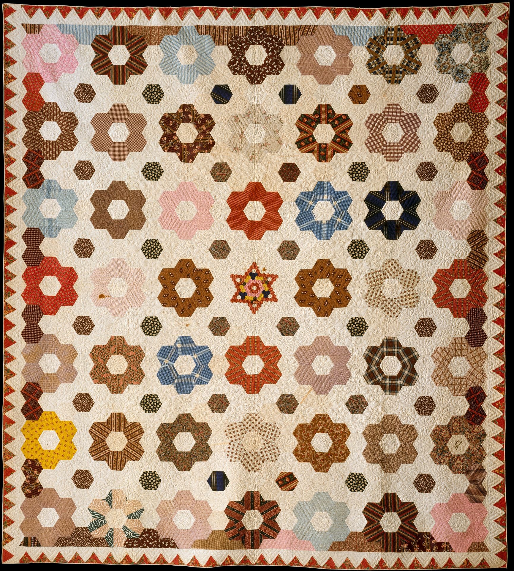 Quilt, Hexagon or Honeycomb pattern by Rebecca Davis