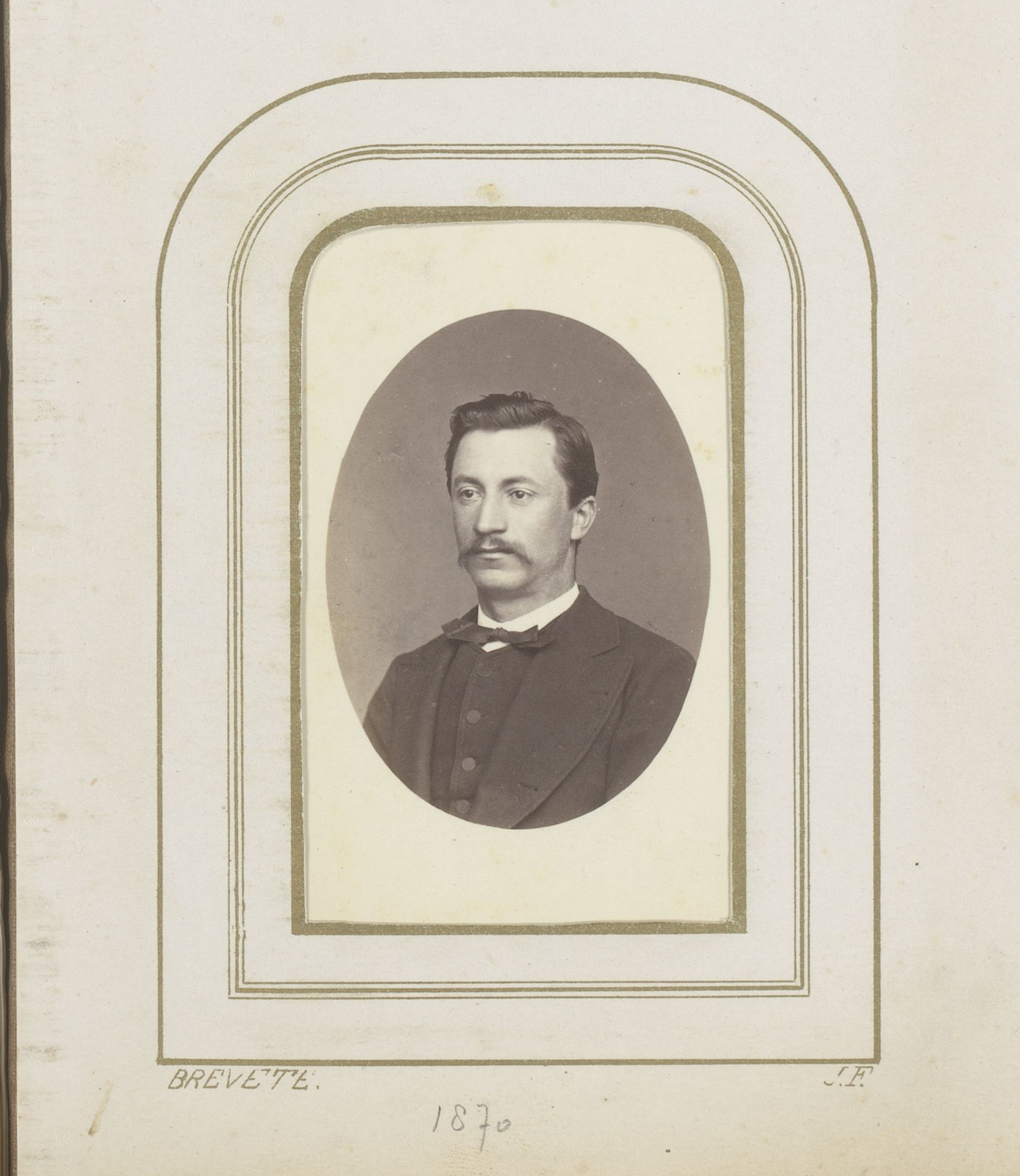Portret van een man met snor by Edmondo Behles