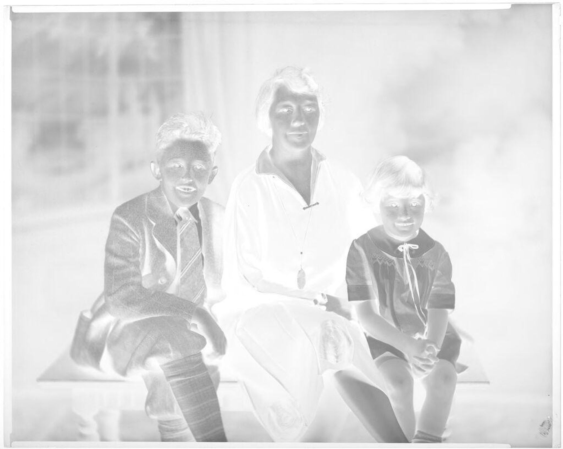 Untitled (mother with son and daughter) by Hamblin Studio