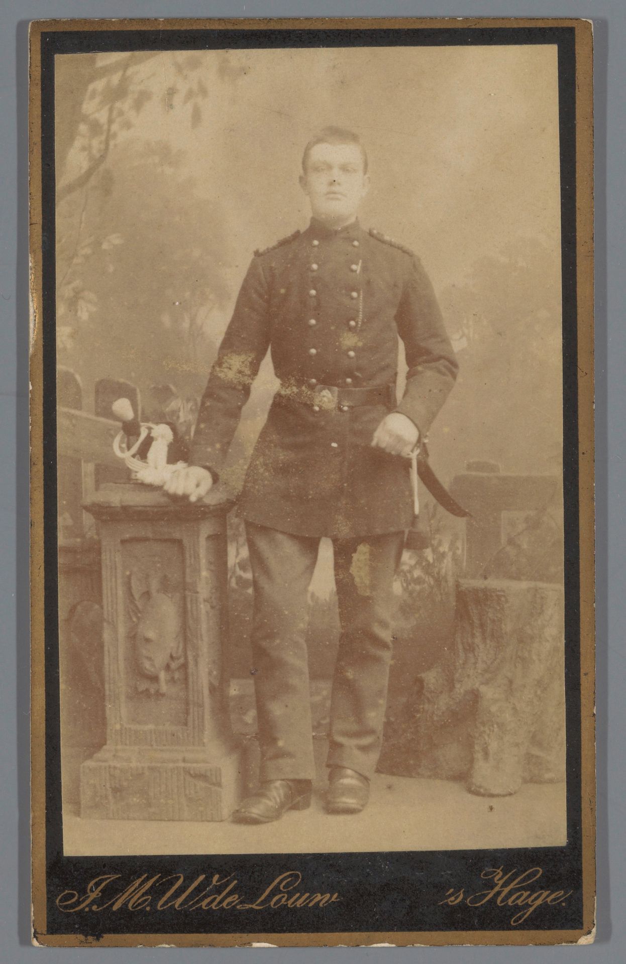 Portret van een onbekende jongeman in uniform by Jacobus Marinus Wilhelmus de Louw