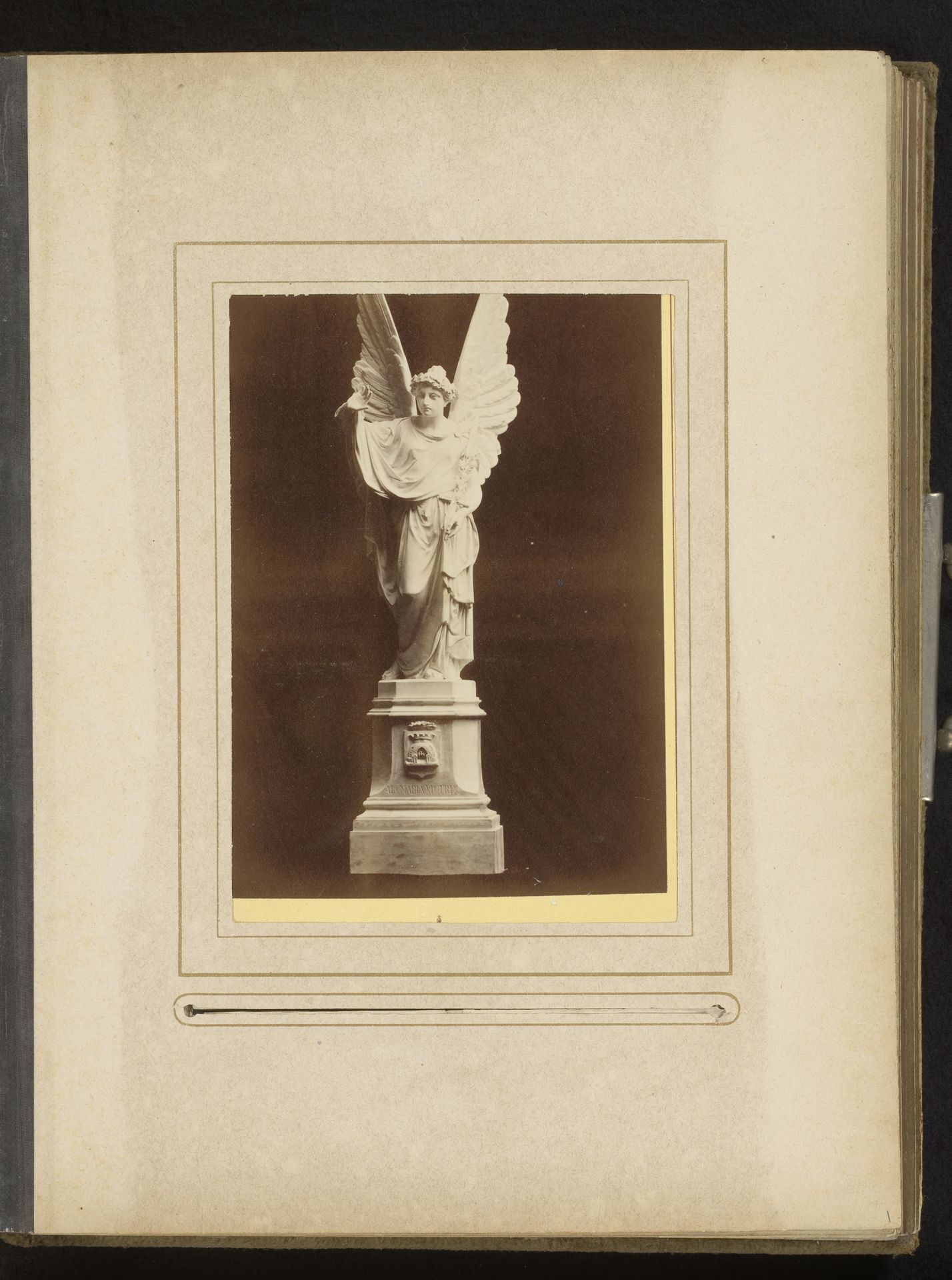 Model voor het monument Alcmaria Victrix by Johannes Wilhelmus Franciscus Offenberg