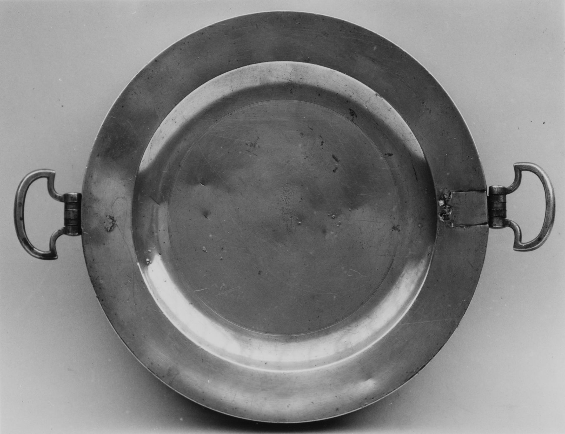 Hot Water Plate by Henry Will