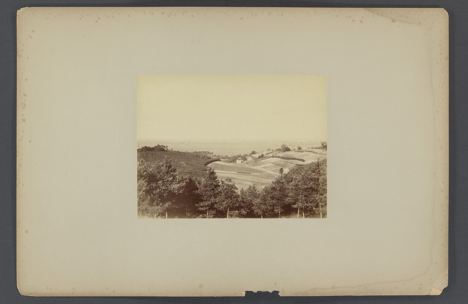 Gezicht op het Keteldal bij Nijmegen, gezien vanuit Ubbergen by Wilhelm Ivens