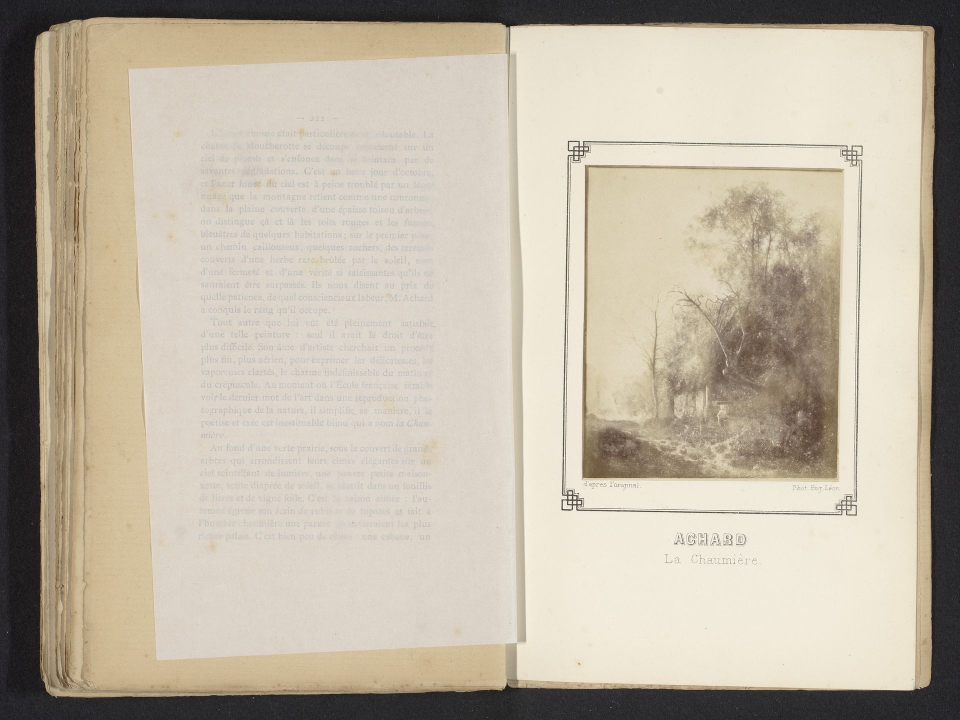 Fotoreproductie van een schilderij van een landschap met een dode boom by E. Léon