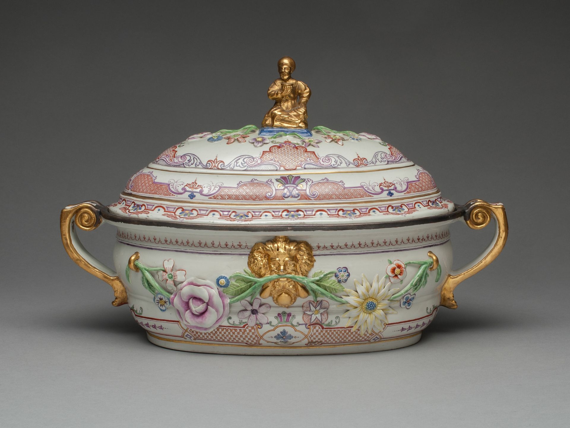 Oval Tureen by Du Paquier Porcelain Manufactory