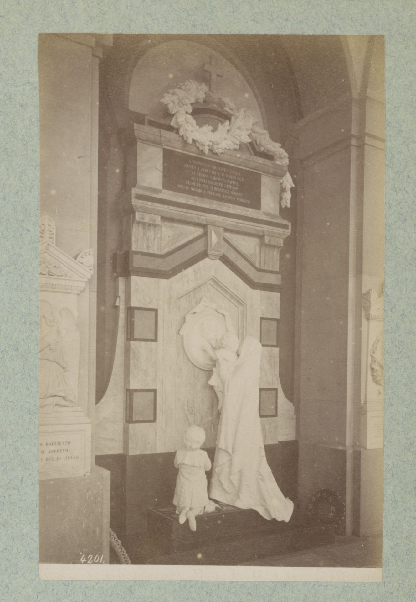 Grafmonument naar Giuseppe Benetti op de begraafplaats van Staglieno te Genua, Italië by Anonymous